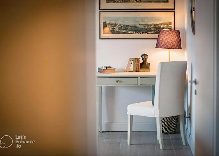 Lakeview Panorama Penthouse With Washer & Dryer